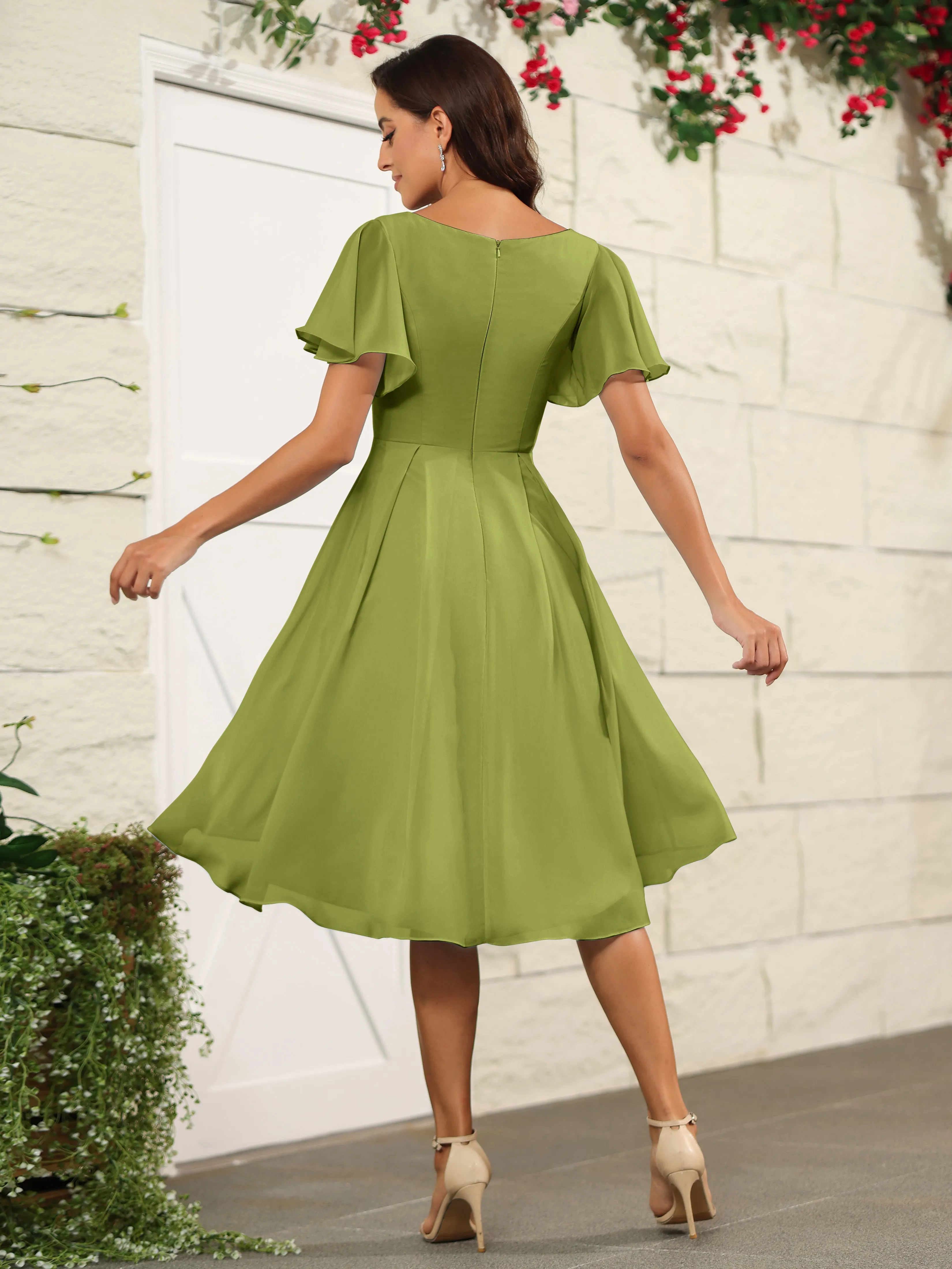 Short Sleeves Chiffon V Neck Knee Length Bridesmaid Dresses
