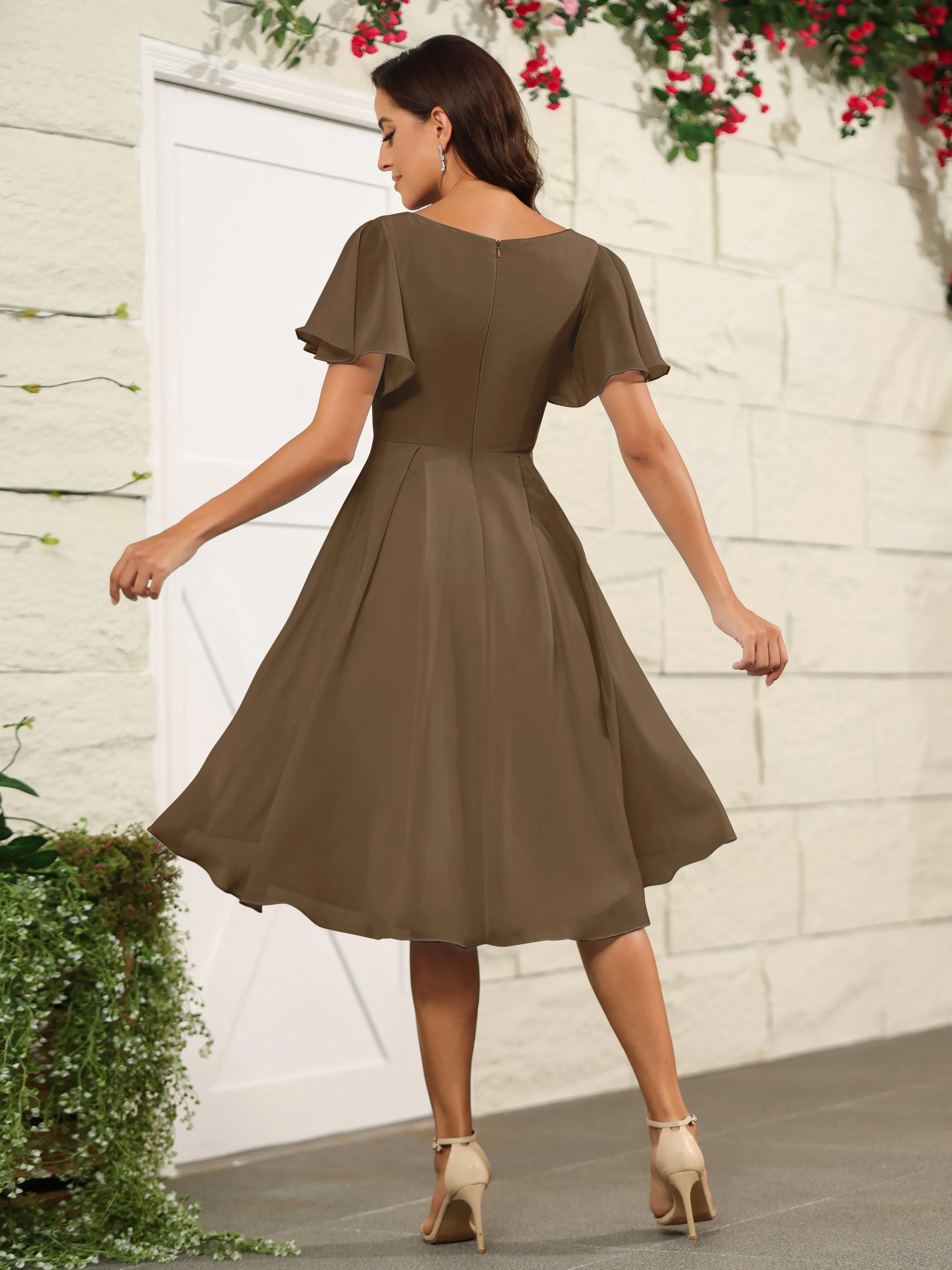 Short Sleeves Chiffon V Neck Knee Length Bridesmaid Dresses