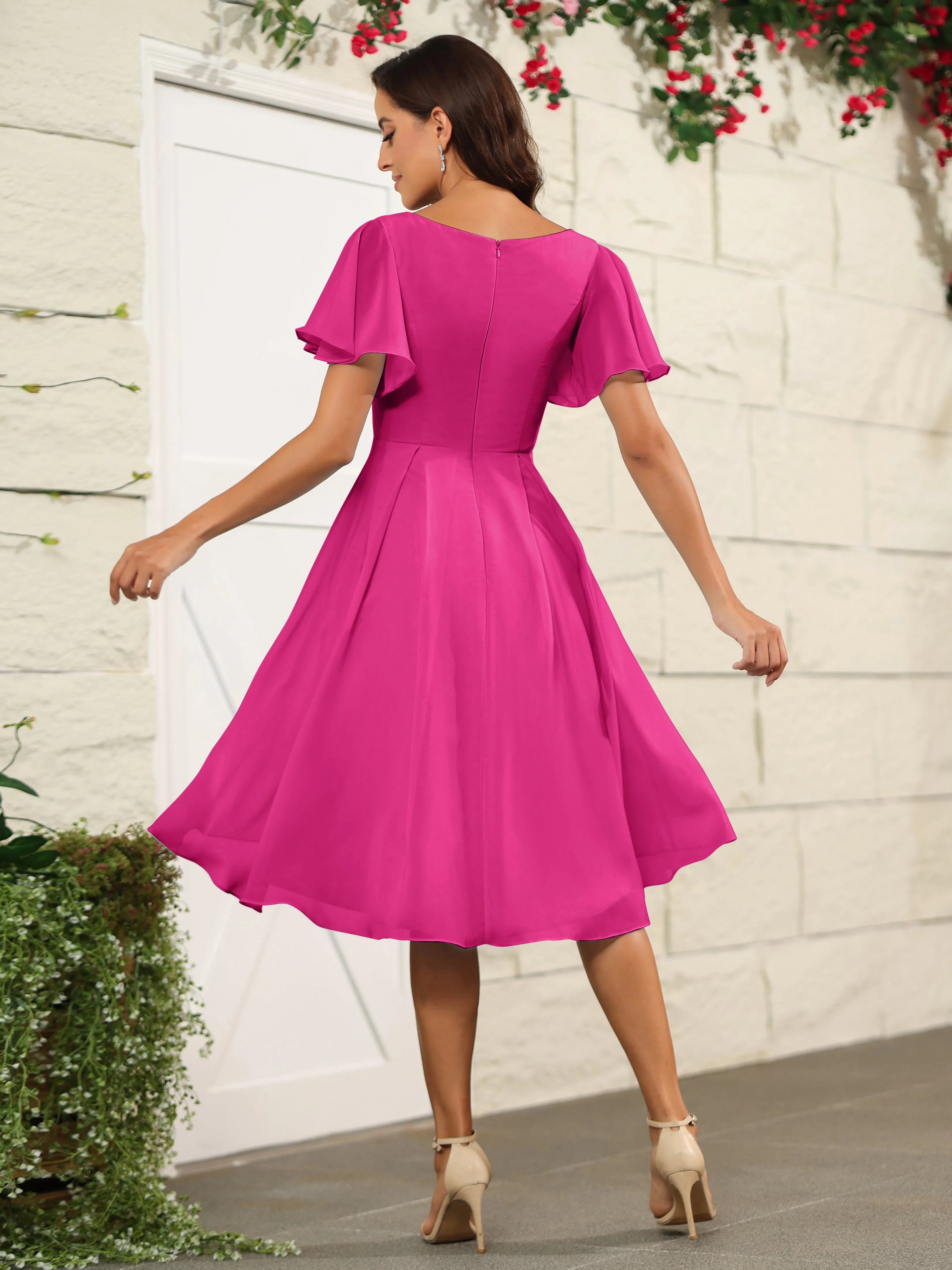 Short Sleeves Chiffon V Neck Knee Length Bridesmaid Dresses
