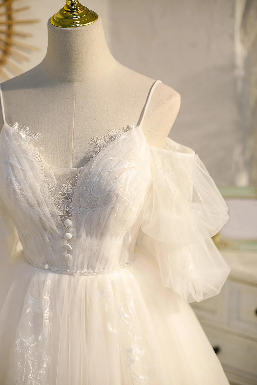 Spaghetti Straps V Neck Lace Tulle Princess Homecoming Dresses