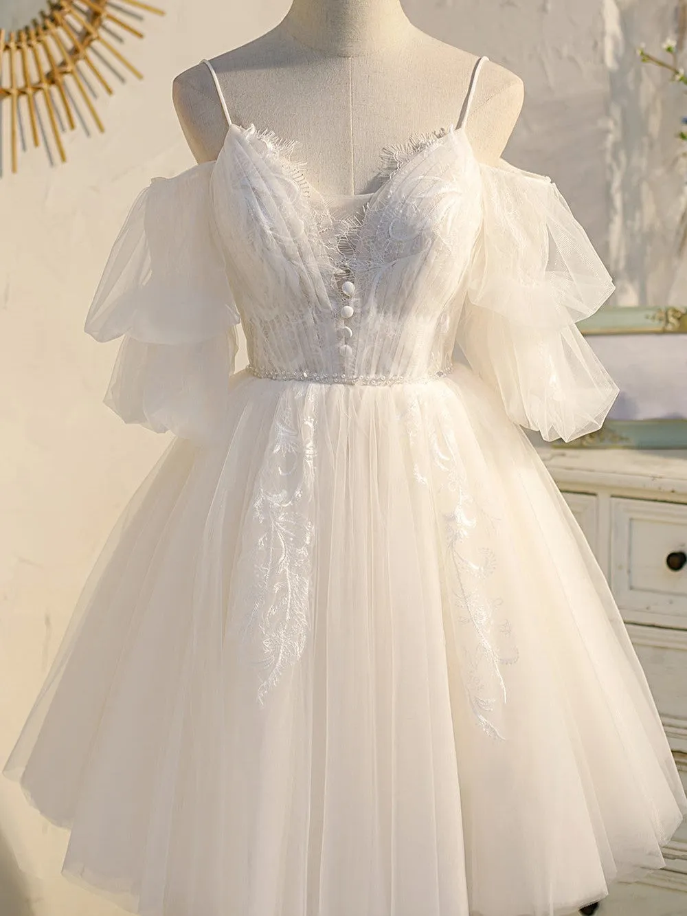 Spaghetti Straps V Neck Lace Tulle Princess Homecoming Dresses