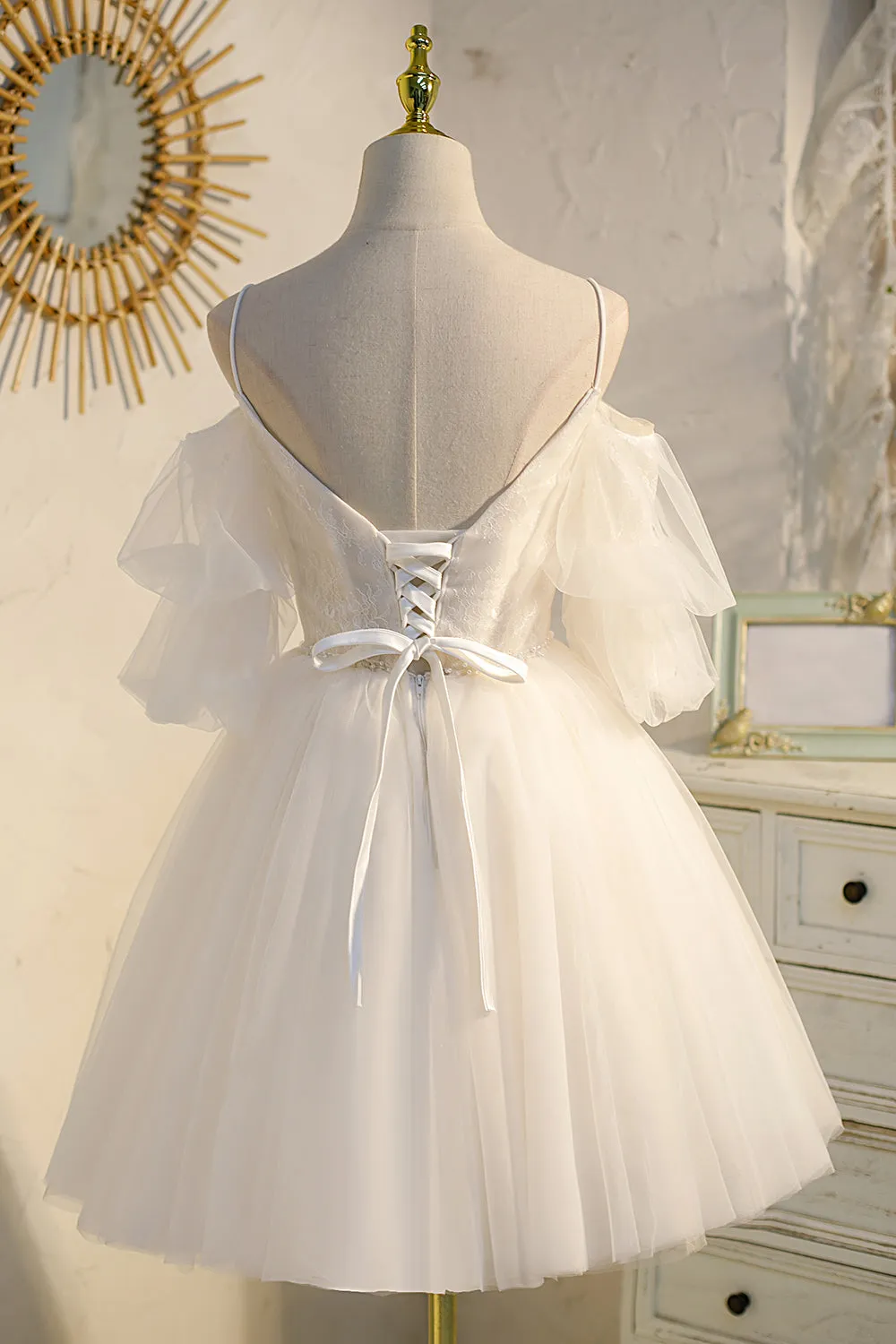 Spaghetti Straps V Neck Lace Tulle Princess Homecoming Dresses