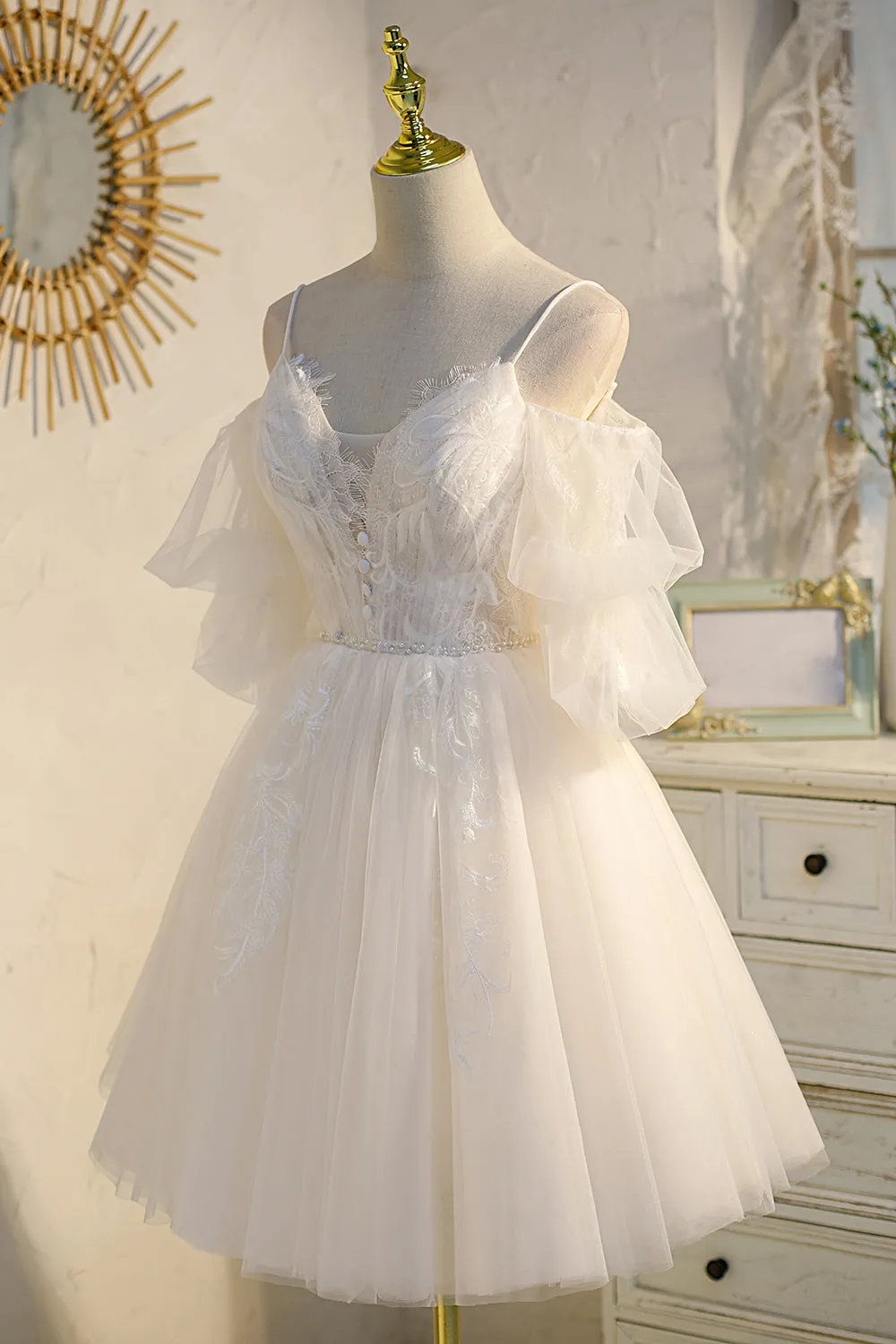 Spaghetti Straps V Neck Lace Tulle Princess Homecoming Dresses