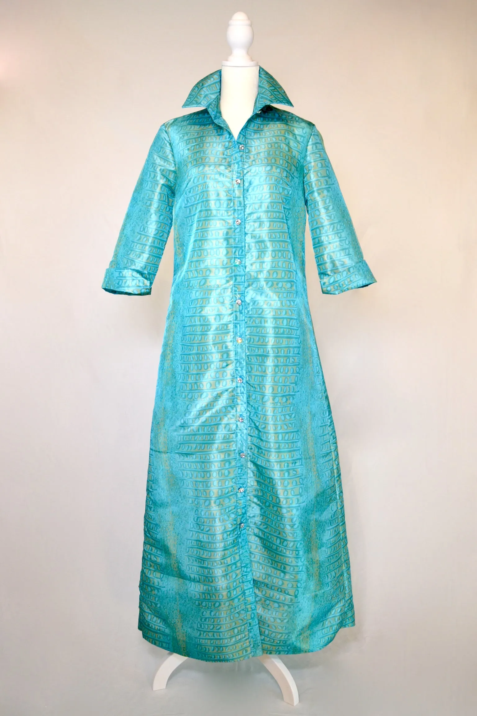 Taffeta Huntington in Peacock Gator