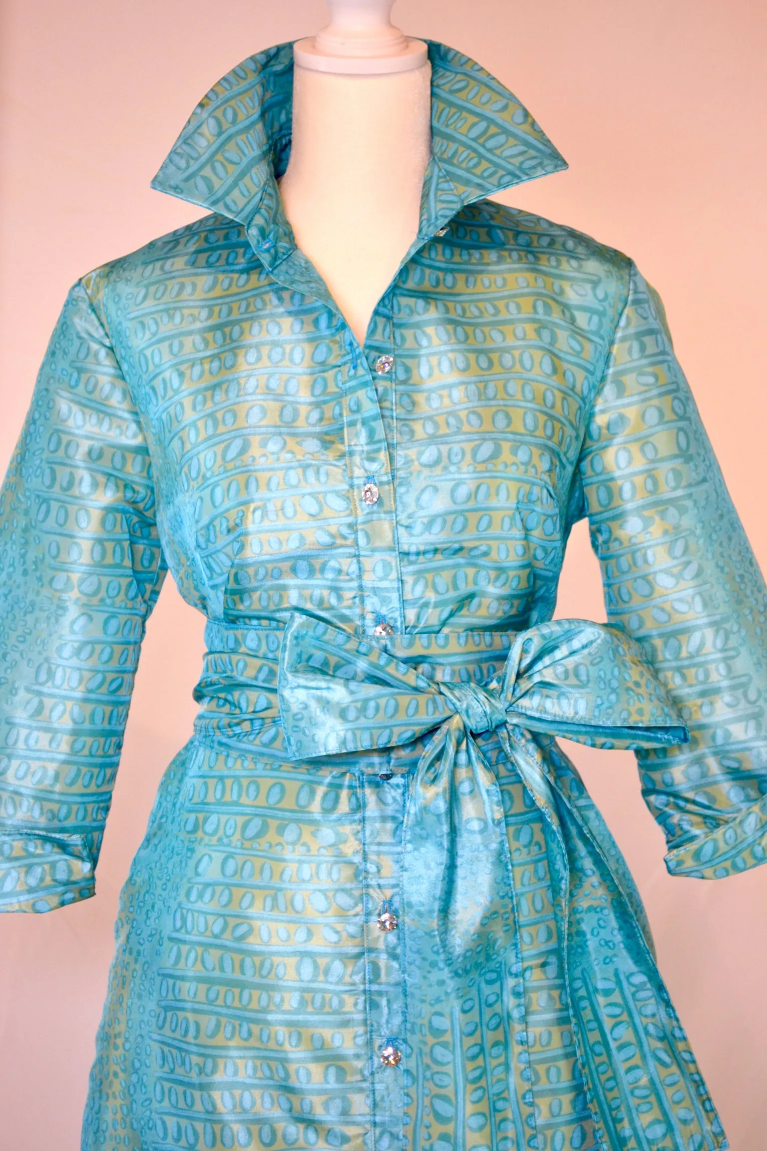 Taffeta Huntington in Peacock Gator