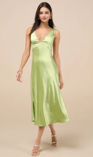 The Elodie Satin Dress In Pistachio