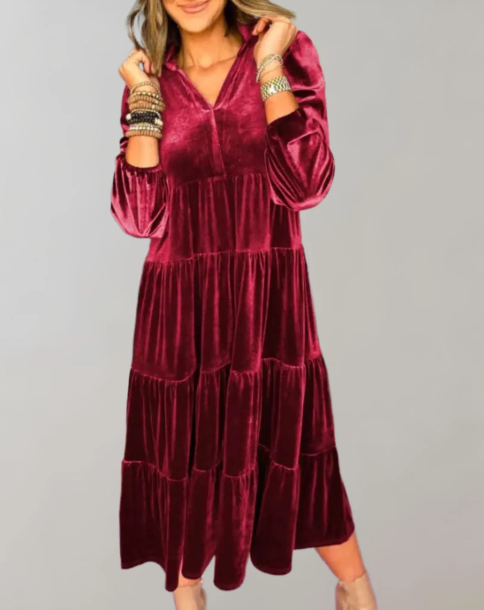 Ursula® | Loose velvet dress with a V-neck