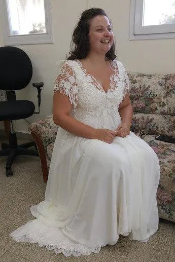 V-Neck Short Sleeve Lace Chiffon Plus Size Wedding Dress-715108